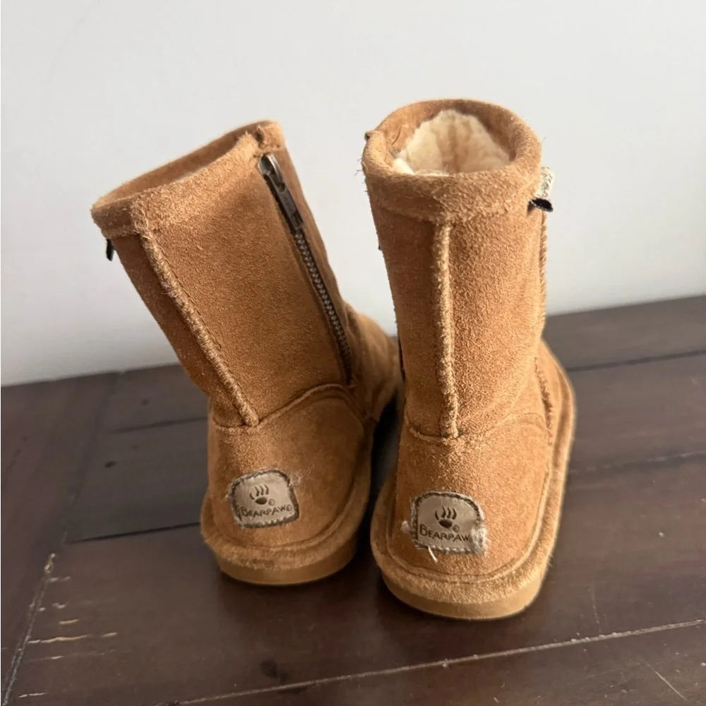 Bearpaw Kids Chestnut Suede Shearling Lined Boots Size 12